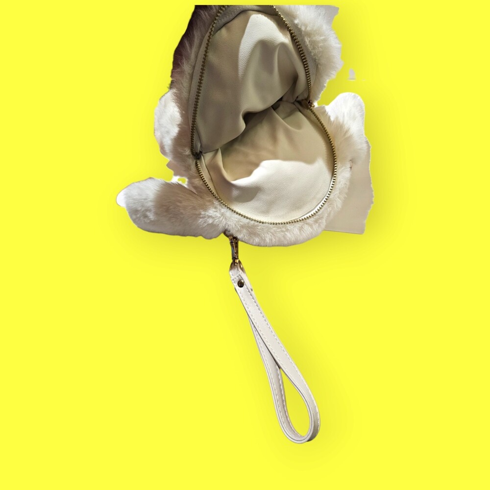 Cute Rabbit clutch - Picture 3 of 4